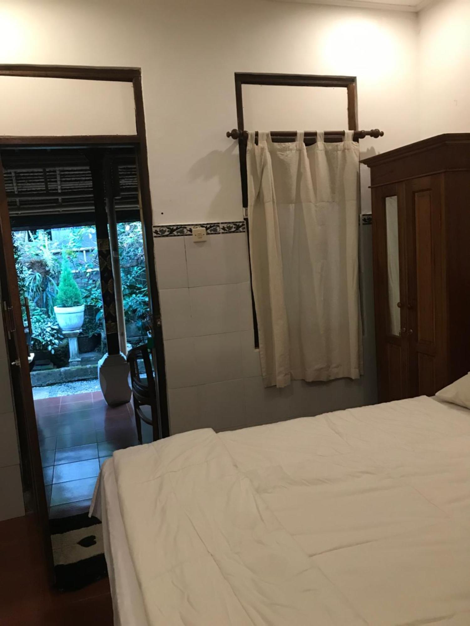 1bd In Family Compound1, 15 Minute Walk To Yoga Barn Privatunterkunft *