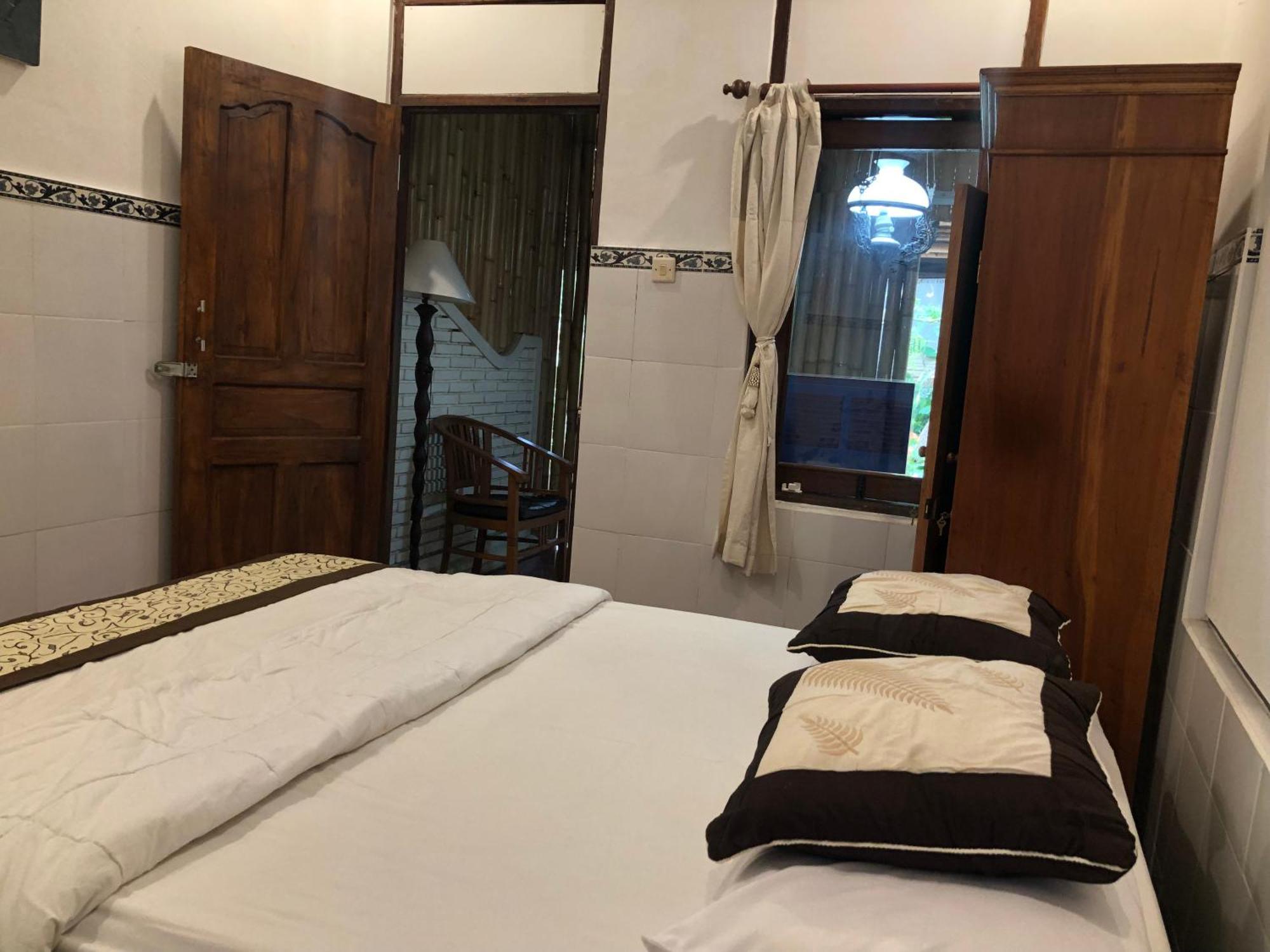 1bd In Family Compound1, 15 Minute Walk To Yoga Barn Privatunterkunft