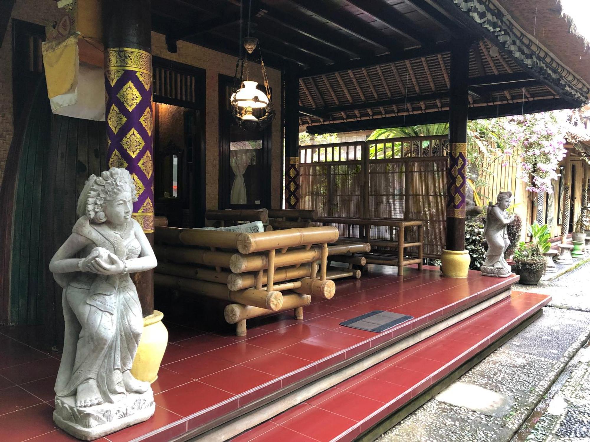1bd In Family Compound1, 15 Minute Walk To Yoga Barn